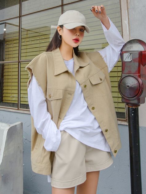 Khaki Casual  Sleeveless Cotton Plain Other Embellished Non-Stretch Spring/Fall Women Outerwear Khaki Vest Outfit, Sleeveless Jacket Outfit, Vest Jacket Outfit, Sleevless Jacket, Sporty Casual Style, Denim Vest Outfit, Vest Outfits For Women, Khaki Vest, Blouse Casual Fashion