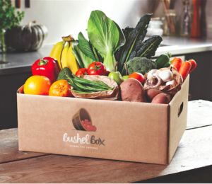 Veggie Box, Vegetable Packaging, Organic Packaging, Vegetable Boxes, Vegetable Shop, Fruit Packaging, Supermarket Design, Organic Fruits And Vegetables, Fresh Groceries