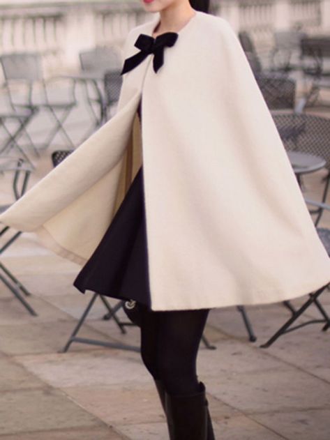 ME ENCANTA Retro Mode, Cape Coat, Mode Inspiration, Gossip Girl, Street Fashion, Karl Lagerfeld, Passion For Fashion, Autumn Winter Fashion, Parka