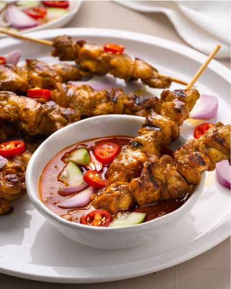 Traditional Thai Food, Thai Chicken Satay, Pork Satay, Satay Recipe, Satay Chicken, Marion's Kitchen, Food Photoshoot, Chicken Satay, Chicken Meat