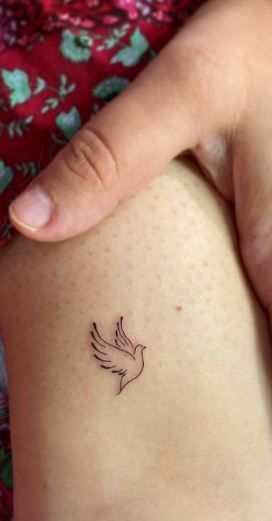 Outline Dove Tattoo, Dove Wrist Tattoos For Women, Dove Tattoo Placement, Dove Bird Tattoo Design, Pigeon Tattoo Design Small, Dove Tattoo With Name, Tiny Dove Tattoos For Women, Delicate Dove Tattoo, Chest Collarbone Tattoo Female