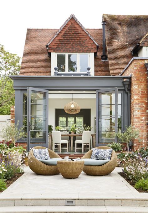 Small Orangery Extension, Small Orangery, Orangery Extension Kitchen, Kitchen Orangery, Extension Kitchen, Extension Veranda, Brick Extension, Orangery Extension, Cottage Extension