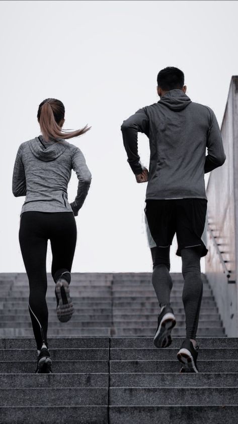 Couples Training Together, Couples Running Together, Fitness Man Aesthetic, Staying Active Aesthetic, Couples Working Out Aesthetic, Couple Fitness Aesthetic, Active Couple Aesthetic, Mens Healthy Lifestyle, Men Running Aesthetic