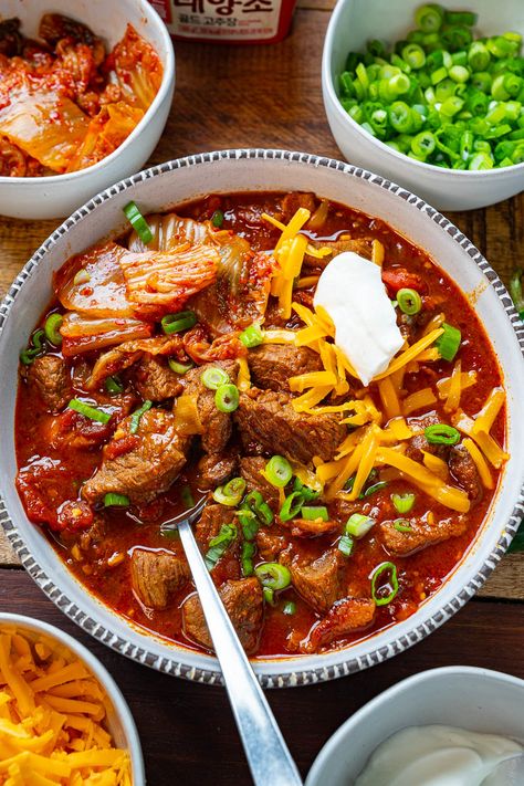 Asian Chili Recipe, Asian Chili, Best Lentil Soup Recipe, Chili Beef, Closet Cooking, Beef Chili Recipe, Vegetarian Chili Recipe, Bean Chili Recipe, Chili Recipe Turkey