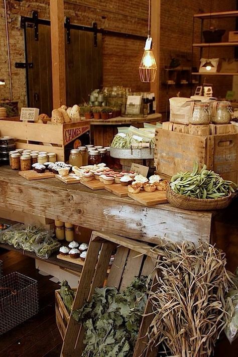 ~ A Country Life ~ Butik Design, Farmers Market Display, Market Stands, Bakery Display, Farm Store, 카페 인테리어 디자인, Market Displays, Farm Market, Old Faithful