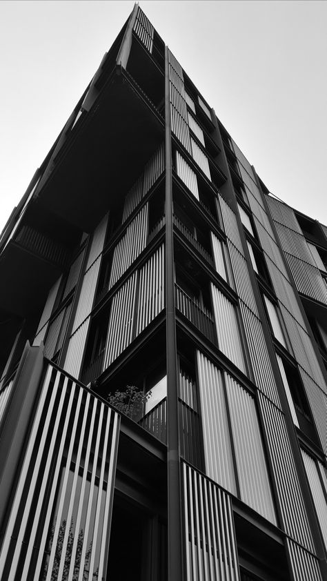 Bussines Wallpapers, Black Architecture Aesthetic, Black And White Architecture Photography, Miami Building, Movement Architecture, Black And White Architecture, Building Poster, Minimalism Architecture, Architect Photography