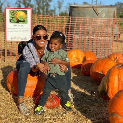 Kevin Hart Wife, Eniko Hart, Celebrity Mom, Cutest Pumpkin In The Patch, Disney Quotes Funny, The Princess Bride, Rap Lyrics Quotes, Famous Movie Quotes, Celebrity Families