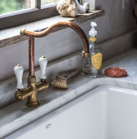 Local Milk, Black Kitchen Faucets, Home Goods Store, French Kitchen, Farmhouse Sink Kitchen, Beautiful Kitchen, Vintage Kitchen Decor, Decoration Inspiration, Farmhouse Sink