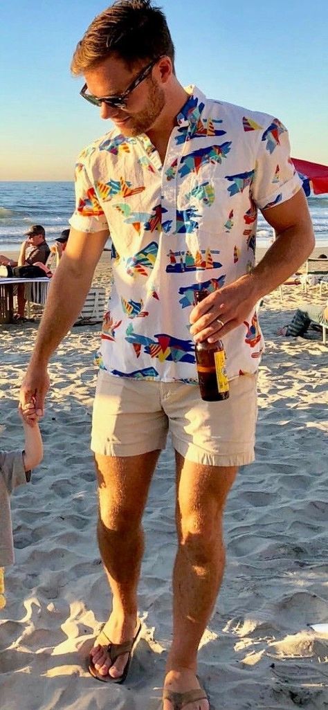 Beach Outfit Mens Vacation Outfits, Summer Outfits Men Beach, Mexico Vacation Outfits, Vacation Outfits Men, Mens Beach Style, Beach Outfit Men, Cute Beach Outfits, Mens Summer Fashion Beach, Holiday Outfits Summer