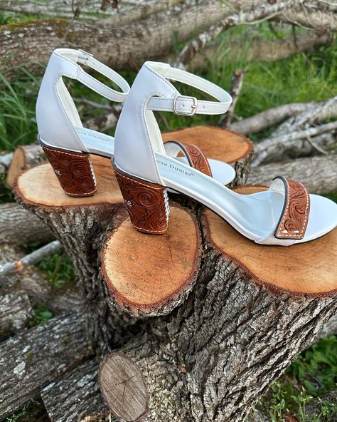 👰‍♀️ Order your custom wedding heels on the Etsy shop today!! #western #leather #leathergoods #highheels #wedding #weddingheels #weddingvenue #leatherhighheels #tooledleather #leathersmith Floral Homecoming Dresses, Leather Wedding, Western Leather, Wedding Heels, Leather High Heels, Leather Tooling, Custom Wedding, Homecoming Dresses, Homecoming