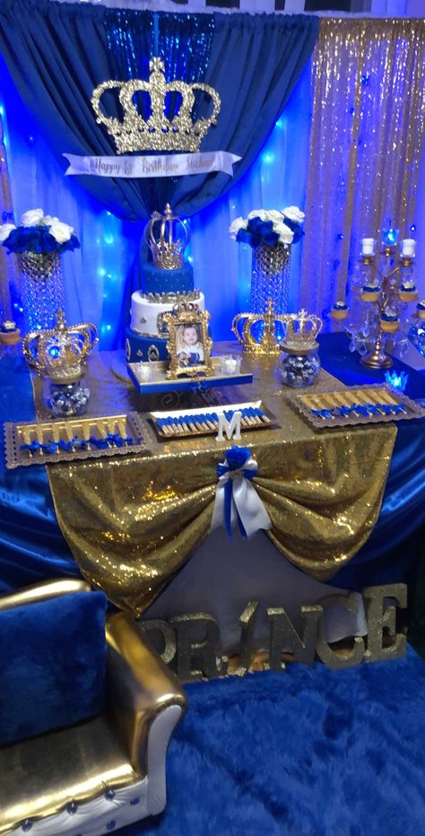 King Party Decorations Royal, Prince And Princess Birthday Party Decorations, King Decorations Royal, King Birthday Party, Royalty Party Decorations, Royal Blue Theme Birthday Party, Royal Blue Theme Party, Royal Blue Quinceanera Cake Ideas, Quincenero For Boy