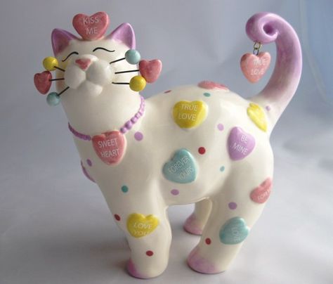 Pottery Cats, Ceramic Cats, Valentine Cat, Ceramic Lantern, Gifts For Cat Lovers, Cat Figurines, Clay Diy Projects, Cat Themed Gifts, Ceramic Cat