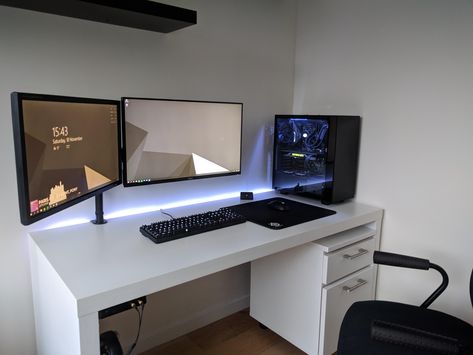 New apartment desk update Otaku Desk, Apartment Desk, Workstations Design, Gaming Setup Ideas, Hypebeast Room, Gaming Desk Setup, Best Gaming Setup, Desk Room, Computer Desk Setup