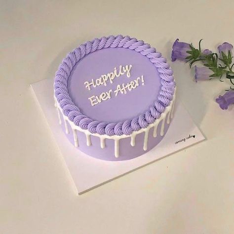 Barbie Themed Cake, Stylish Cake, Violet Cakes, Cake Designs For Girl, Purple Cakes Birthday, Lavender Cake, 13 Birthday Cake, Pastel Cakes, Violet Pastel