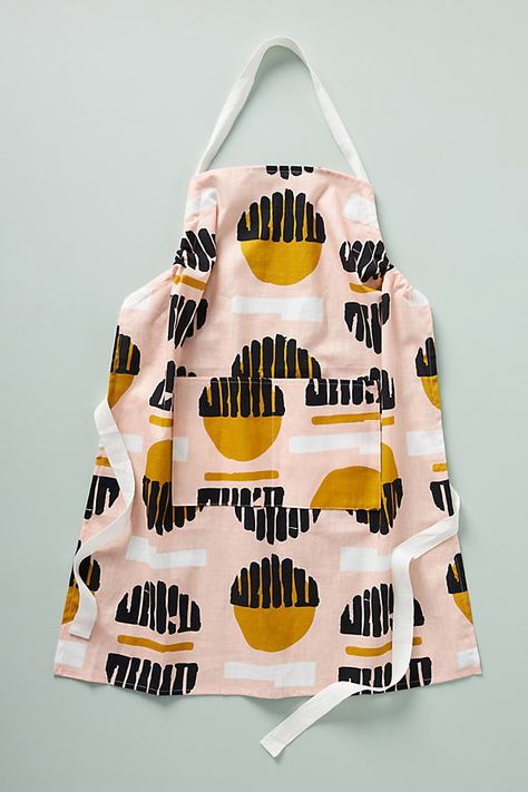 Featuring a playful array of prints, this apron instantly refreshes your culinary endeavors, and makes a thoughtful gift for Mother's Day, too. Homemade Aprons, Egg Aprons, Flirty Aprons, Apron Pinafore, Apron Tutorial, Craft Apron, Childrens Aprons, Retro Apron, Gardening Apron