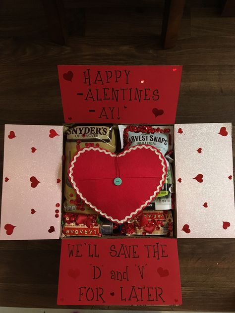 Valentine’s Day Deployment Package, Small Valentines Gifts, Valentines Day Care Package, Valentines Day Package, Diy Valentine Gifts For Boyfriend, Christmas Care Package, Diy Valentines Day Gifts For Him, Homemade Gifts For Boyfriend, Christmas Humor Ecards