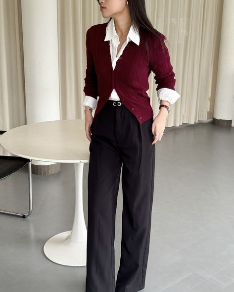 Businesses Core Outfit, Causal Dress To Impress Outfit, Formal Teacher Outfit, Fall Semi Formal Outfits, Ootd Semi Formal, Korean Office Outfits Women, Formal Work Outfits Women, Business Core Outfits, Semi Casual Outfit Women