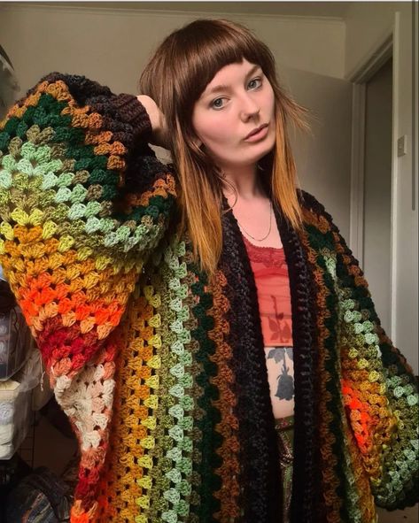 Hippie Crochet, Mode Crochet, Crochet Hexagon, Crochet Fall, Crochet Pumpkin, Crochet Fashion Patterns, Crochet Cardigan Pattern, Halloween Crochet, Crochet Art