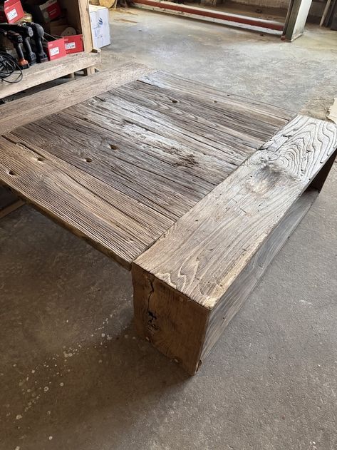 CustomWoodInteriors - Etsy Barnwood Side Table, Farmhouse Furniture Living Room, Barnboard Projects, Wooden Table Diy, Barnwood Coffee Table, Reclaimed Wood Side Table, Oversized Coffee Table, Wood Coffee Table Rustic, Old Coffee Tables