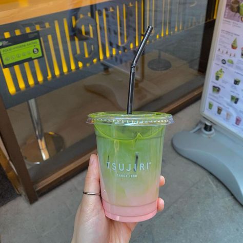 @ldnfoodarchive on Instagram: “Matcha sakura latte from tsujiri - the colour of this drink is so pretty 🤩 this was actually my first time trying something with sakura and…” Sakura Latte, Nutribullet Blender, The Colour, So Pretty, Matcha, First Time, Cafe, Drinks, On Instagram