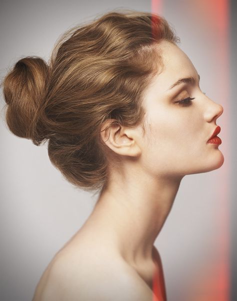 Side Profile Woman, Profile Photography, Side Portrait, Chignon Bun, Face Profile, Face Drawing Reference, 사진 촬영 포즈, Portrait Photography Women, Female Profile