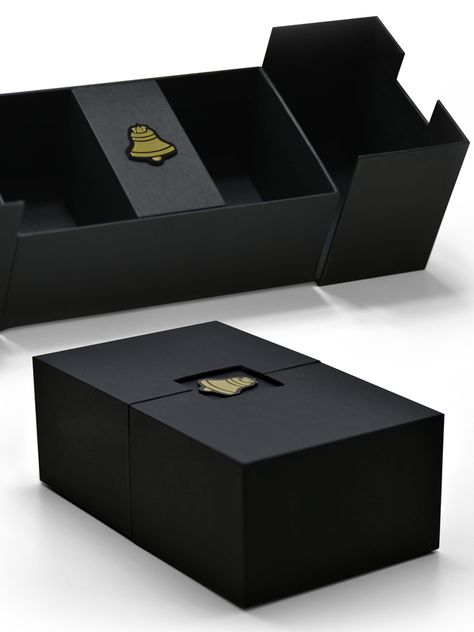 Luxury Rigid Box Packaging - Packaging Box Manufacturers Carton Box Design Packaging, Box Packaging Design Luxury, Luxury Gift Box Packaging Design, Dark Packaging, High End Packaging, Hampers Packaging, Unique Packaging Box, Box Design Ideas, Rigid Box Packaging