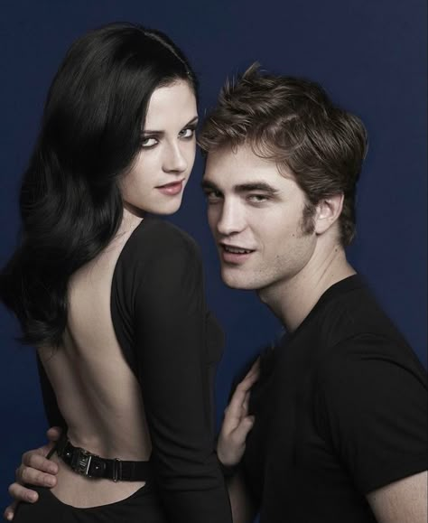 Kristen Stewart Photoshoot, Robert Pattinson And Kristen Stewart, Kristen And Robert, Robert Pattinson And Kristen, Twilight Photos, Twilight Film, Twilight Pictures, Kellan Lutz, Twilight Movie