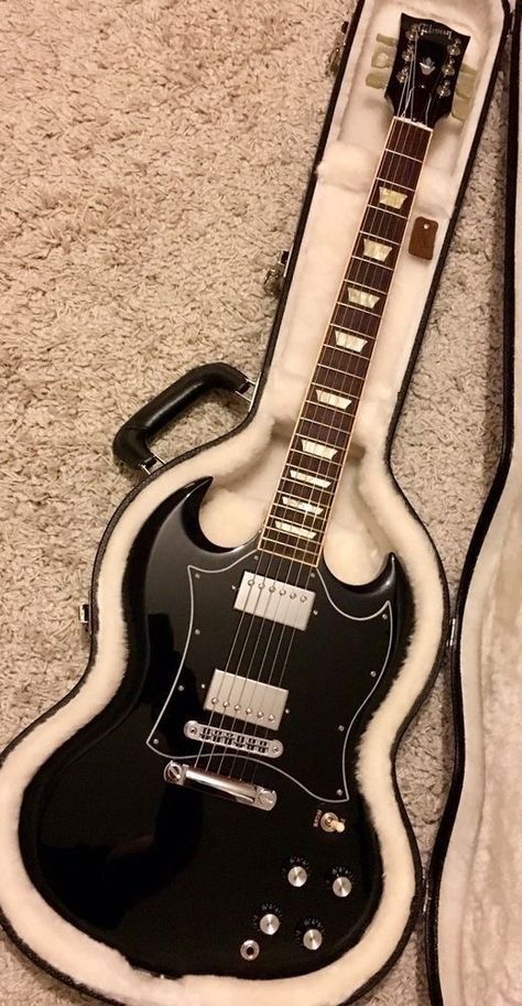 Gibson Sg Standard, Electric Guitar Design, Guitar Obsession, Guitar Photos, Cool Electric Guitars, Gibson Sg, Gibson Guitars, Beautiful Guitars, Music Aesthetic