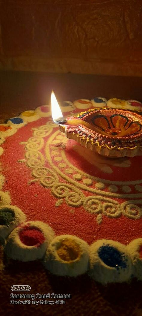 Rangoli Photos, Diwali Crackers, Happy Diwali Wallpapers, Diwali Wallpaper, Diwali Photography, Diwali Pictures, Diwali Photos, Festival Aesthetic, Rangoli Designs Photos