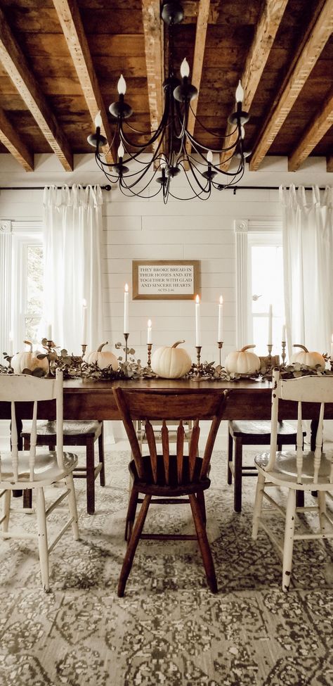 Fall Farmhouse Dining Room Reveal Part 2 Fixer Upper Dining Room, Farmhouse Dining Room Lighting, Dining Room Simple, Farm House Dining Room, Fall Dining Room, Dream Dining Room, Farmhouse Dining Rooms Decor, Autumn Dining, Modern Farmhouse Dining