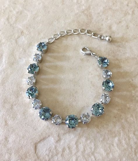 Mata Biru, Blue Crystal Bracelet, Expensive Jewelry Luxury, Bracelet Wedding, Swarovski Crystal Bracelet, Wedding Jewelry Bracelets, Classy Jewelry, Expensive Jewelry, Fancy Jewellery