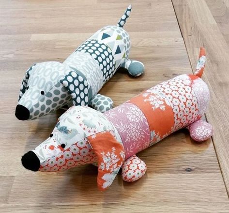 Dachshund Plushie Sewing Pattern (Jo Carter) | Craft Resource Wiki | Fandom Dog Sewing Patterns, Dachshund Pattern, Soft Toy Patterns, Handmade Plushies, Plushie Patterns, Open Day, Fabric Toys, Plush Pattern, Fabric Animals