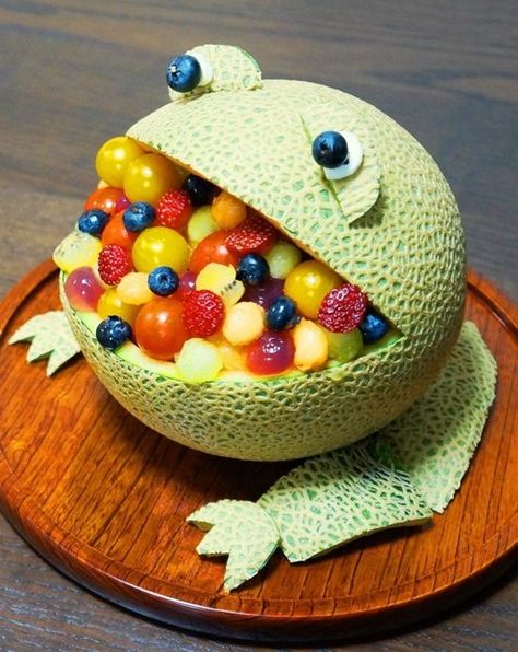 Getting Creative with Fruits and Vegetables: 40+ Cute Creations | momooze Fruit Cake Cookies Recipe, Cake Furniture, Melon Recipes, Decorações Com Comidas, Food Art For Kids, Love Decor, Food Carving, Easy Food Art, Photography Home