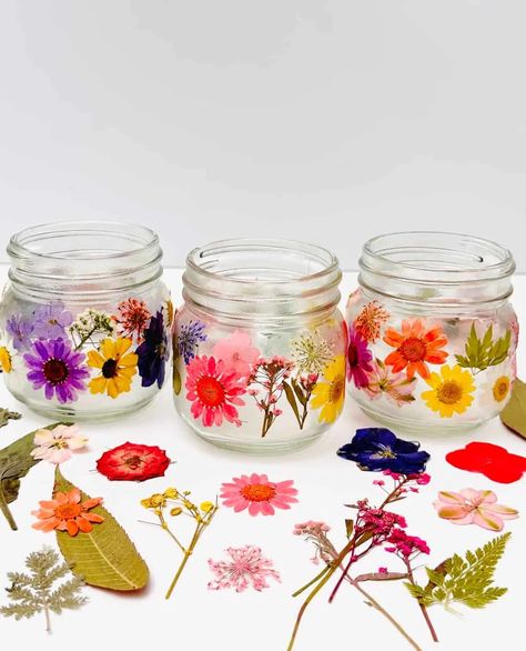 Flower Mason Jars, Sustainable Flowers Wedding, Pressed Flower Votive, Diy Mason Jar Flower Vase, Mason Jar Modge Podge Diy, Crafts With Small Glass Jars, Dried Flower Crafts For Kids, Sustainable Crafts For Kids, Flower Jars Decoration