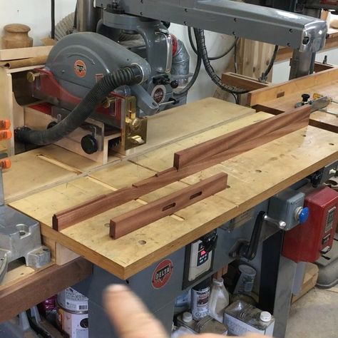 Radial Arm Saw Fence, Radial Arm Saw Table, Saw Table, Radial Arm Saw, Handy Tools, Miter Saw, Machine Tools, Saws, Tool Storage