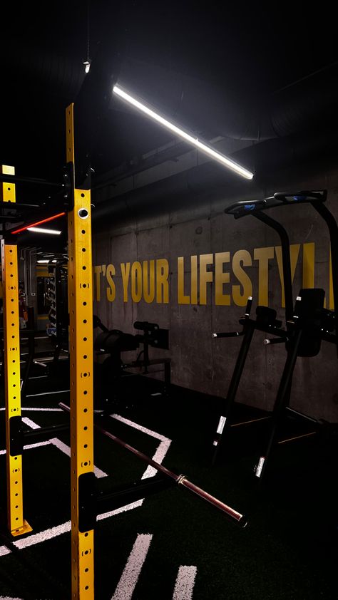 #gym #routine #legday #mondaymotivation #aesthetic Yellow Gym Aesthetic, Gym Photography, Gym Routine, Yellow Aesthetic, Legs Day, Black Aesthetic, Black N Yellow, Gym Equipment, Feline