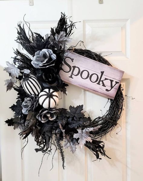 30+ Spooky Halloween Wreaths For Your Home! - Prada & Pearls Homemade Door, Black And White Wreath, Black Halloween Wreath, Halloween Decorations Apartment, Halloween Front Door Decorations, Fall Front Door Wreath, Scary Halloween Decorations Diy, Halloween Witch Wreath, Traditional Halloween