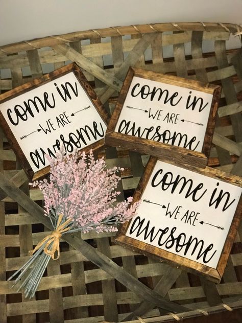 Come In Sign, Welcome Sign Classroom, Classroom Art Display, Suburban Farmhouse, Farmhouse Classroom, Decor Business, Art Display Kids, Etsy Decor, School Displays