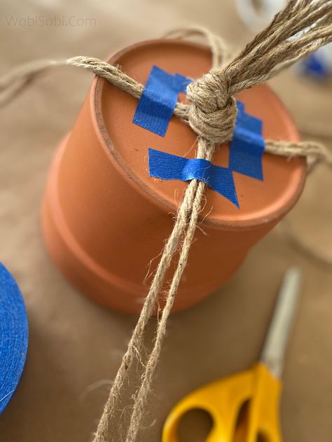 Diy Plant Hanger Easy, Diy Macrame Plant Hanger Easy, Come Intrecciare, Law Assignment, Diy Macrame Plant Hanger Tutorials, Rope Plant, Rope Plant Hanger, Koti Diy, Crochet Plant Hanger