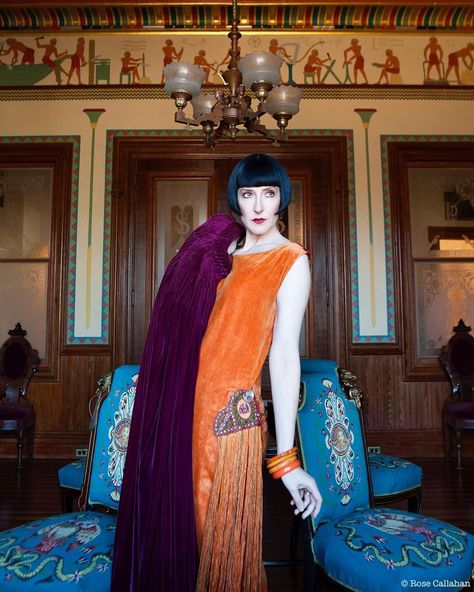 20’s Outfits, 20’s Fashion, Octagon House, Egyptian Museum, Egyptian Style, 20s Fashion, Egyptian Revival, 1920s Dress, Medieval Dress