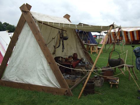 just look at that! totally awesome!  We met some really nice Vikings / Saxons (?) round the corner, young chaps with a comedy history! if its you, please say hi! Festival of History, at Kelmarsh Hall July 2009 Viking Tent, Viking Camp, Zelt Camping, A Frame Tent, Viking Reenactment, Viking Life, Cool Tents, La Forge, Camp Furniture