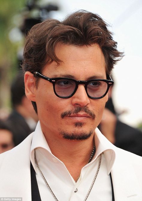 johnny depp sole patch soul patches Different Types Of Beards, Van Dyke Beard, Beard Styles Shape, Goatee Beard, Soul Patch, Beard Styles Short, Best Beard Styles, Short Beard, The Lone Ranger