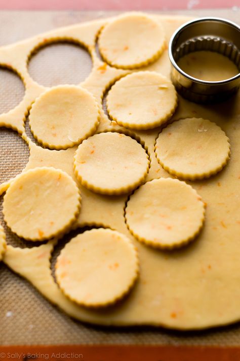 How to bake orange shortbread cookies on sallysbakingaddiction.com No Egg Peanut Butter Cookies, Peanut Butter Cookies No Egg, Peanut Butter Cookies Chocolate, Peanut Butter Cookies Easy, Orange Shortbread Cookies, Orange Shortbread, Orange Baking, Orange Cookies, Sally's Baking