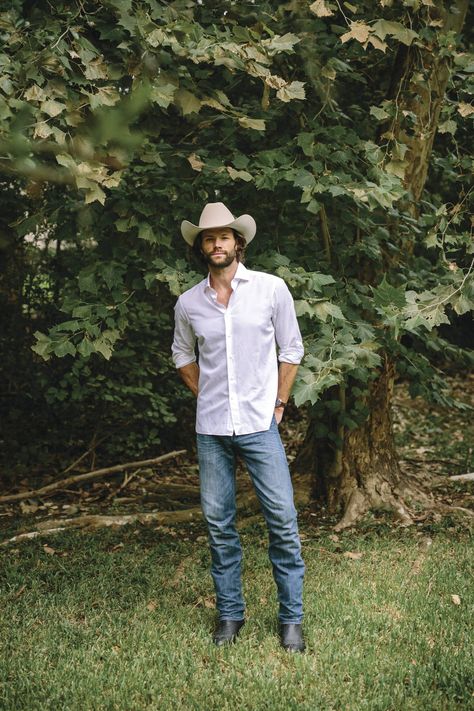 Gilmore Girls Star Jared Padalecki Takes on a New Role as Executive Producer of the Reimagined Walker, Texas Ranger Cordell Walker, Gilmore Girls Dean, Sam Walker, Walker Texas Rangers, Jared Padalecki Supernatural, Men Of Letters, Texas Ranger, Sam And Dean Winchester, Sam Dean