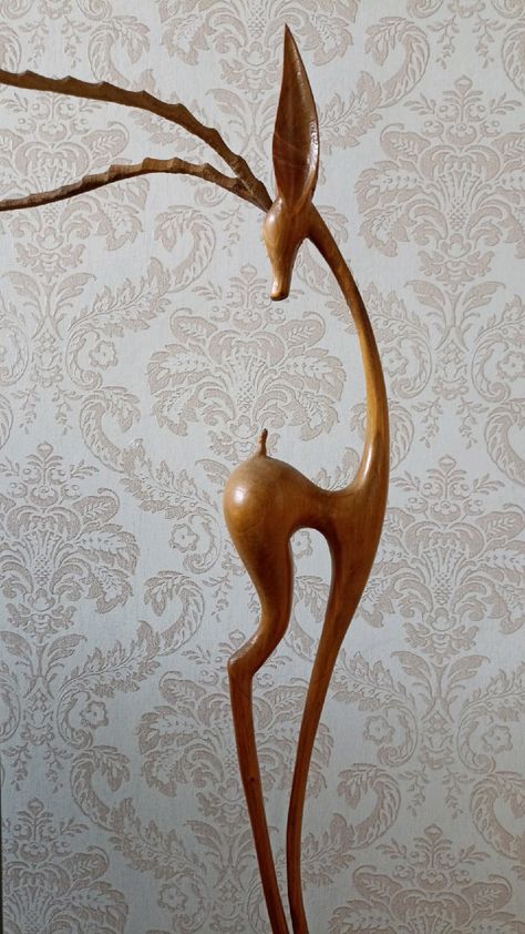 Easy Diy Wood Projects, Disney Silhouette, Plaster Wall Art, Metal Art Welded, Beginner Woodworking Projects, Wood Plans, Ceramics Ideas Pottery, Wood Working For Beginners, Shell Art