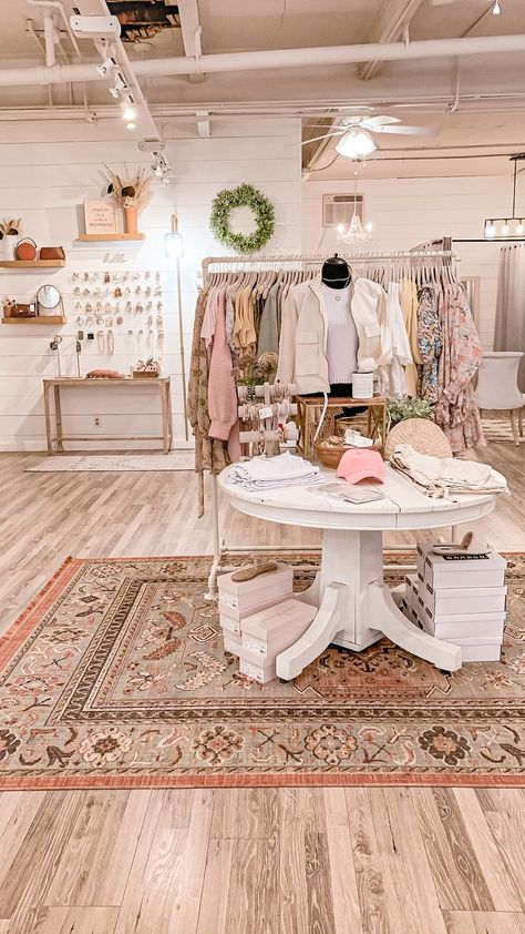 Fashion Botique Interiors, Simple Boutique Ideas, Boutique Space Ideas, Flat Articles In Clothing, French Country Boutique, Upscale Boutique Decor, Bohemian Boutique Interior, Women's Boutique Interior Store Design, Botique Interiors Ideas At Home