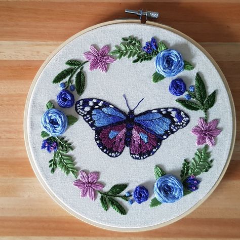 Purple & Blue | Domestika Emillie Ferris, Bunka Embroidery, Realistic Embroidery, Needle Painting, Embroidery Butterfly, Purple Embroidery, Long And Short Stitch, Clothes Embroidery Diy, Learning To Embroider