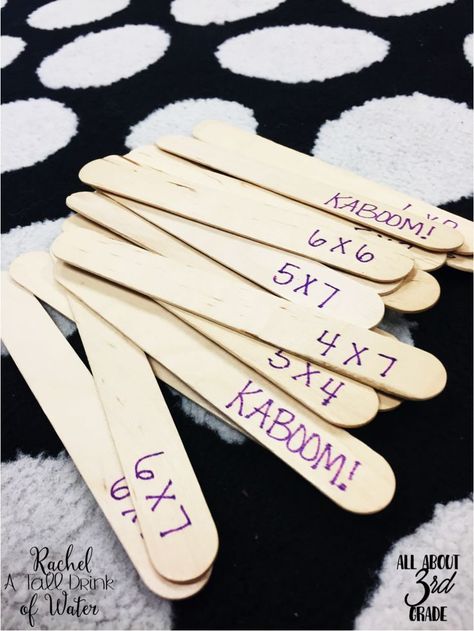 Easy to make multiplication game with popsicle sticks and a marker! Multiplication Game, Multiplication Tricks, Multiplication Activities, Teaching Multiplication, Multiplication Games, Math Multiplication, Math Intervention, Games Ideas, Work Stations