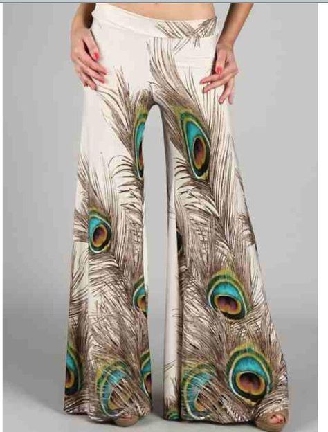 source: shockmyworld.com Peacock Pants, Peacock Costume, Jersey Trousers, Feather Fashion, Peacock Theme, Lobby Bar, Printed Palazzo Pants, Palazzo Trousers, Hippy Chic