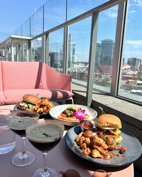 Rooftop brunch season has officially begun! 🩷 @lajacksonbar has been one of my favorite places in Nashville for years but I had no idea their brunch was so amazing! I got the Huevos Rancheros and it was simply incredible. Vibes and views were 10/10 as usual. #nashvilleliving #nashvilleblogger #lajackson #nashvillerooftop #brunchoutfit #brunchlife #springoutfits #nashvillelocal #nashvilleinfluencer Birthday Brunch Restaurant, Places In Nashville, Nashville Brunch, Realtor Content, Rooftop Event, Lounge Vibes, Rooftop Brunch, Brunch Aesthetic, Brunch Restaurants